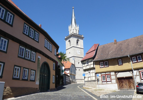 Bild: Blick zur Bergkirche